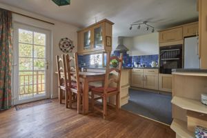 Kitchen Diner- click for photo gallery